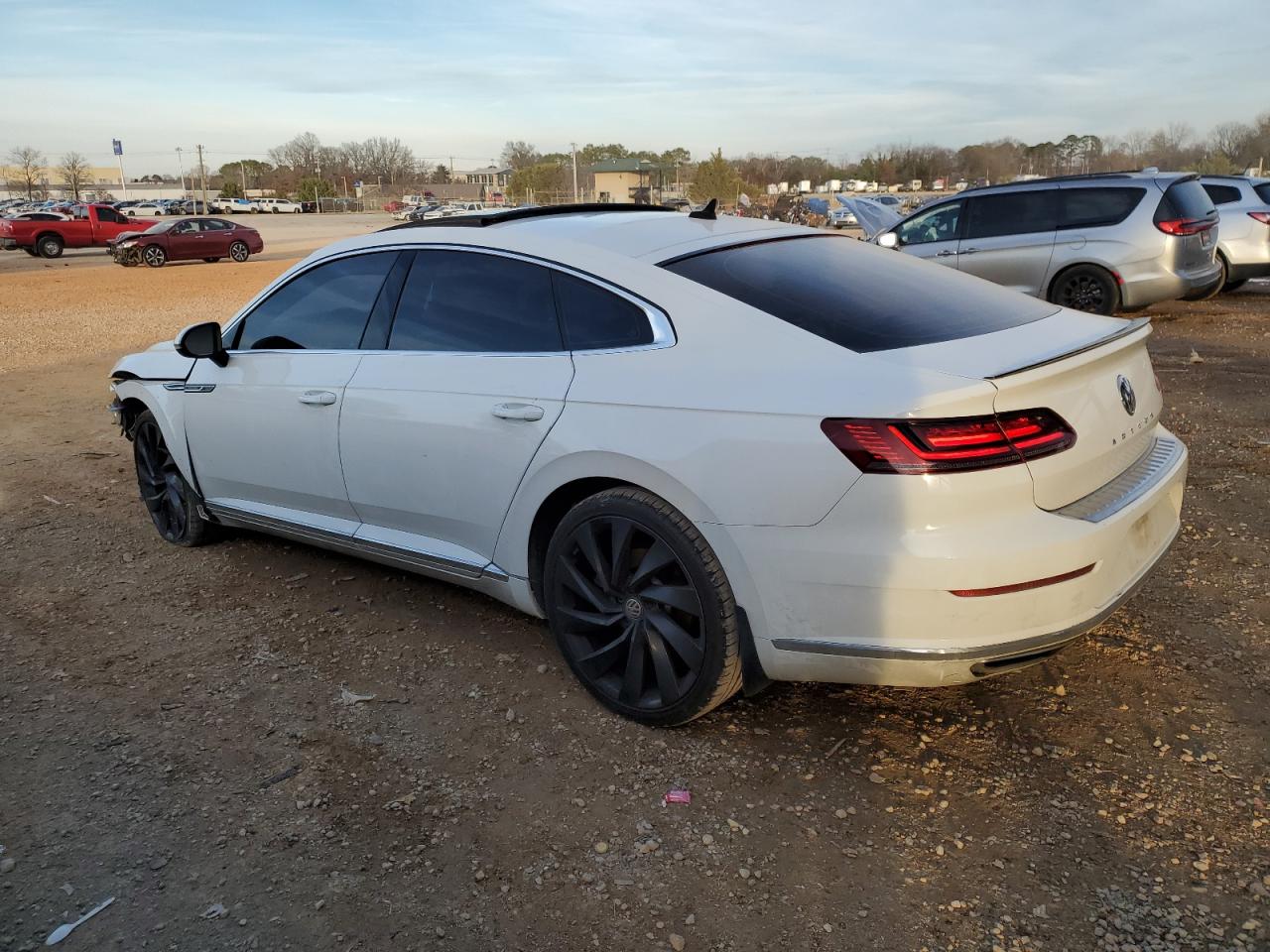 Image 2 of 2019 VOLKSWAGEN ARTEON SEL 2019 with VIN WVWHR7AN7KE031344