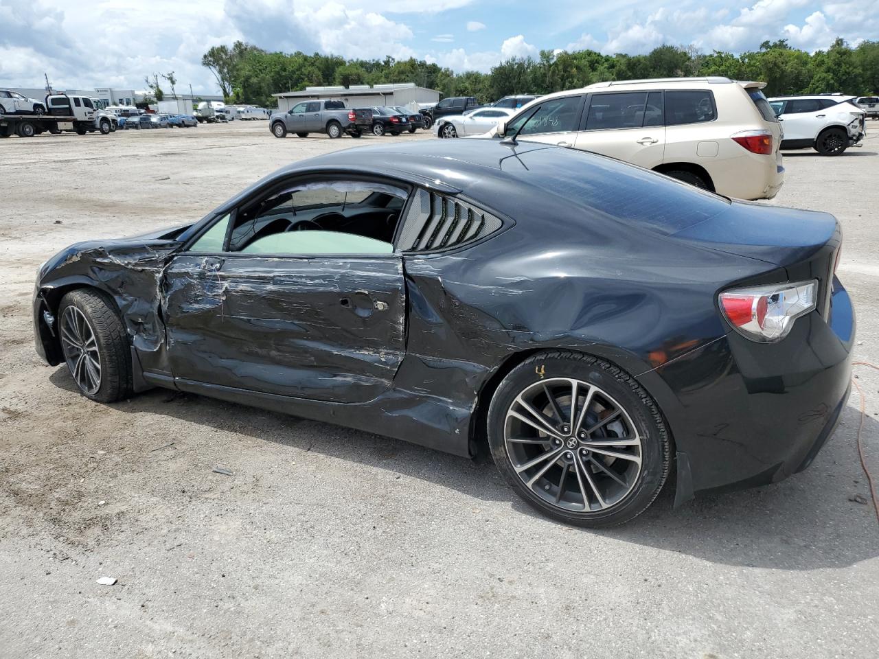 Image 2 of 2013 TOYOTA SCION FR-S  2013 with VIN JF1ZNAA11D2713544