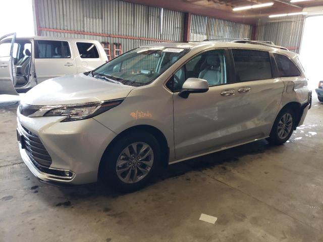 2022 TOYOTA SIENNA XLE 2022 image