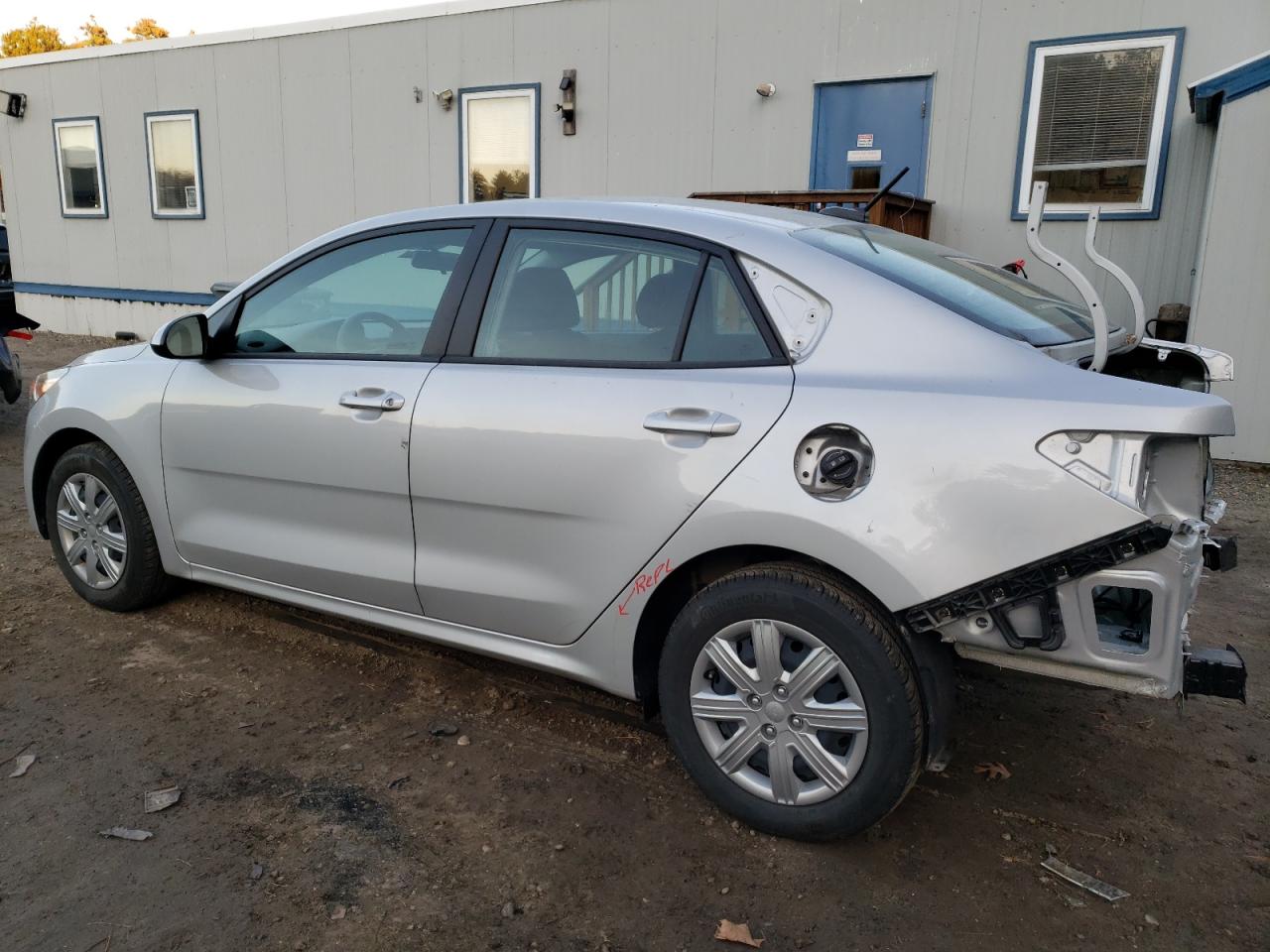 Obraz 2 z 2022 KIA RIO LX 2022 z VIN 3KPA24AD9NE441793