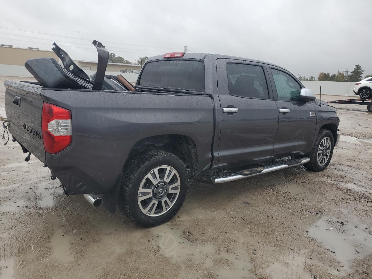 Изображение 3 2019 TOYOTA TUNDRA CREWMAX 1794 2019 с VIN 5TFGY5F15KX254656