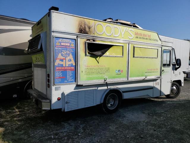 Image 3 of 2005 WORKHORSE CUSTOM CHASSIS FORWARD CONTROL CHASSIS P4500 2005 with VIN 5B4KP42UX53408741