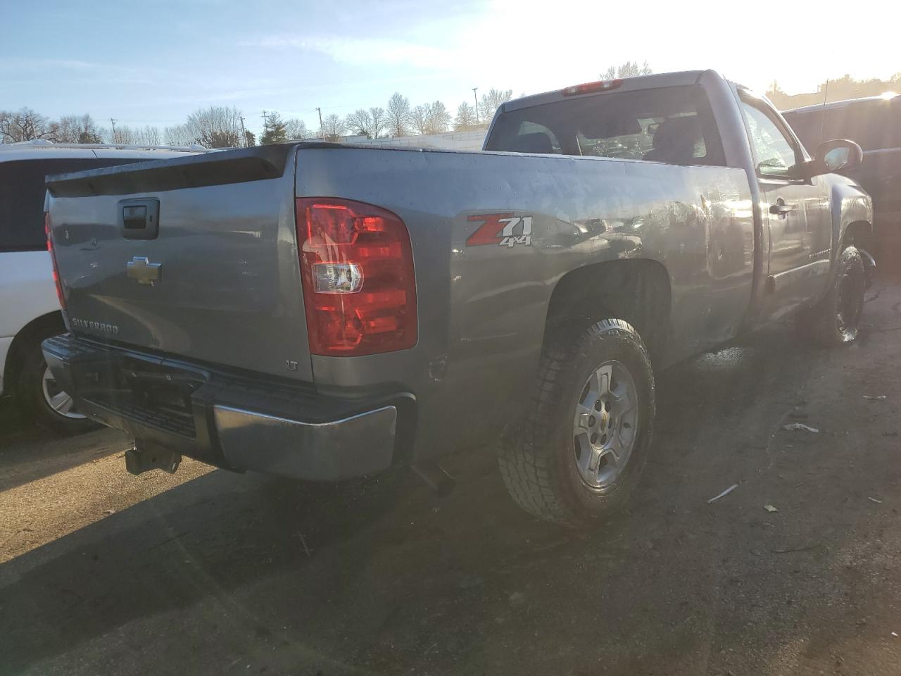 Obraz 3 z 2008 CHEVROLET SILVERADO K1500 2008 z VIN 1GCEK14048Z241762