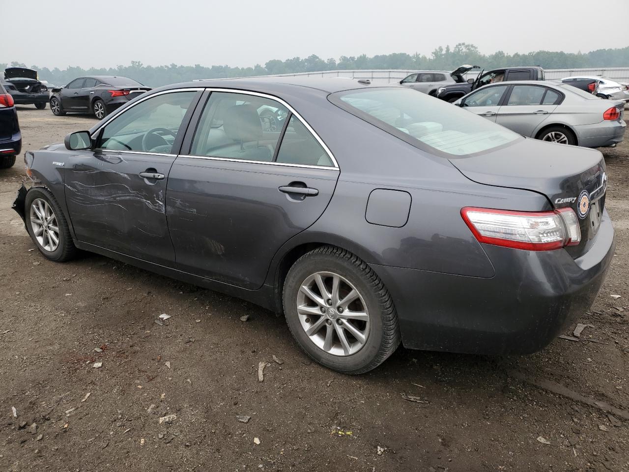 Image 2 of 2010 TOYOTA CAMRY HYBRID 2010 with VIN 4T1BB3EK2AU116563