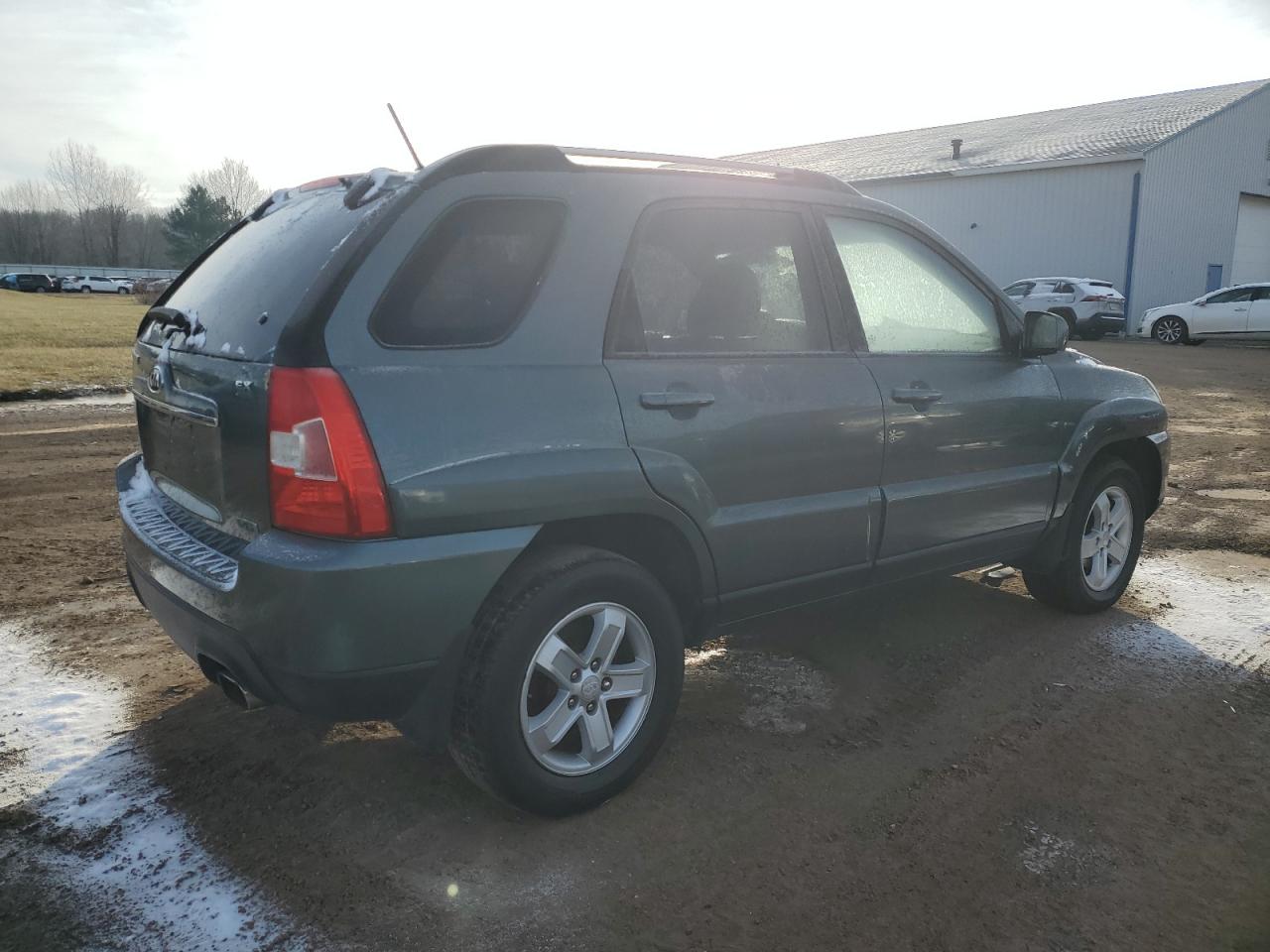 Image 3 of 2009 KIA SPORTAGE LX 2009 with VIN KNDJE723797637185