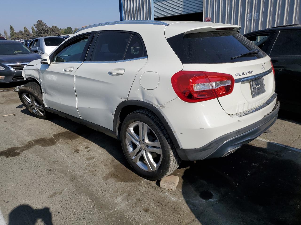 Image 2 of 2016 MERCEDES-BENZ GLA 250 2016 with VIN WDCTG4EB4GJ206141