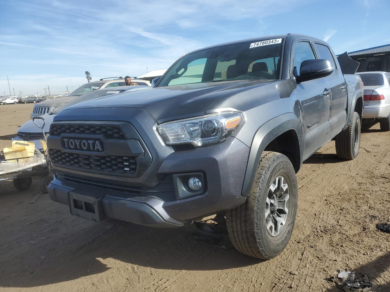 Obraz 1 z 2018 TOYOTA TACOMA DOUBLE CAB 2018 z VIN 3TMCZ5AN0JM129770