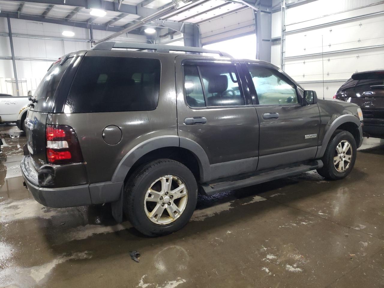Obraz 3 z 2006 FORD EXPLORER XLT 2006 z VIN 1FMEU73E26ZA04268