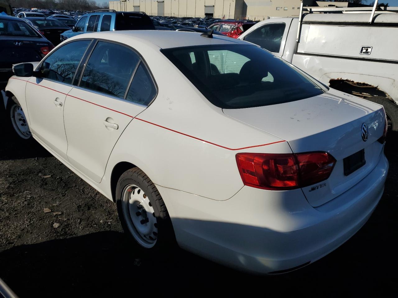 Image 2 of 2013 VOLKSWAGEN JETTA SE 2013 with VIN 3VWBP7AJ6DM400620