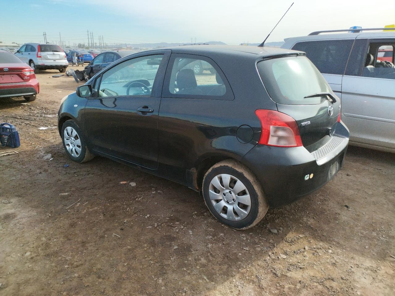 Image 2 of 2007 TOYOTA YARIS  2007 with VIN JTDJT923375099479