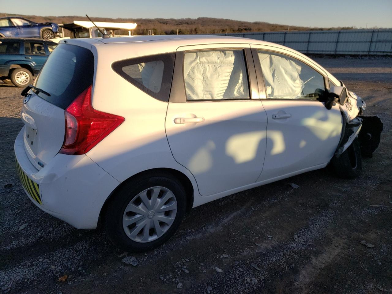 Obraz 3 z 2016 NISSAN VERSA NOTE S 2016 z VIN 3N1CE2CP8GL396858