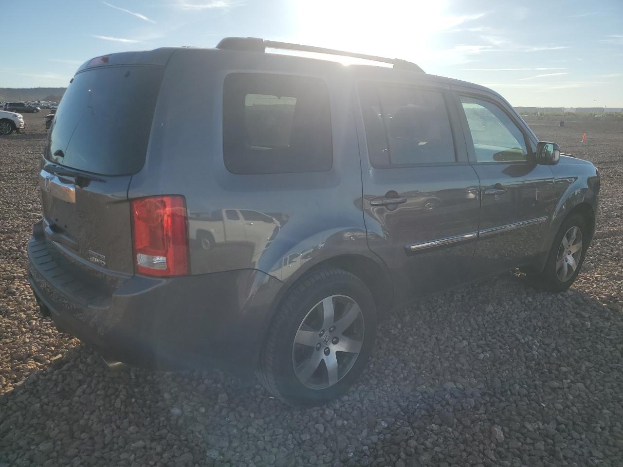 Изображение 3 2014 HONDA PILOT TOURING 2014 с VIN 5FNYF4H90EB041555