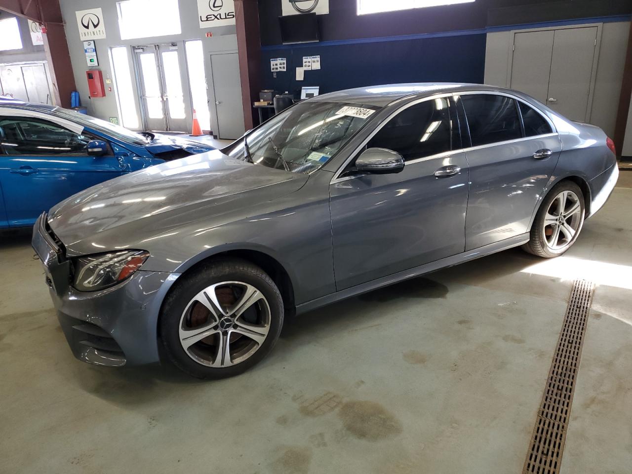 Изображение 1 2017 MERCEDES-BENZ E 300 4MATIC 2017 с VIN WDDZF4KB9HA136909