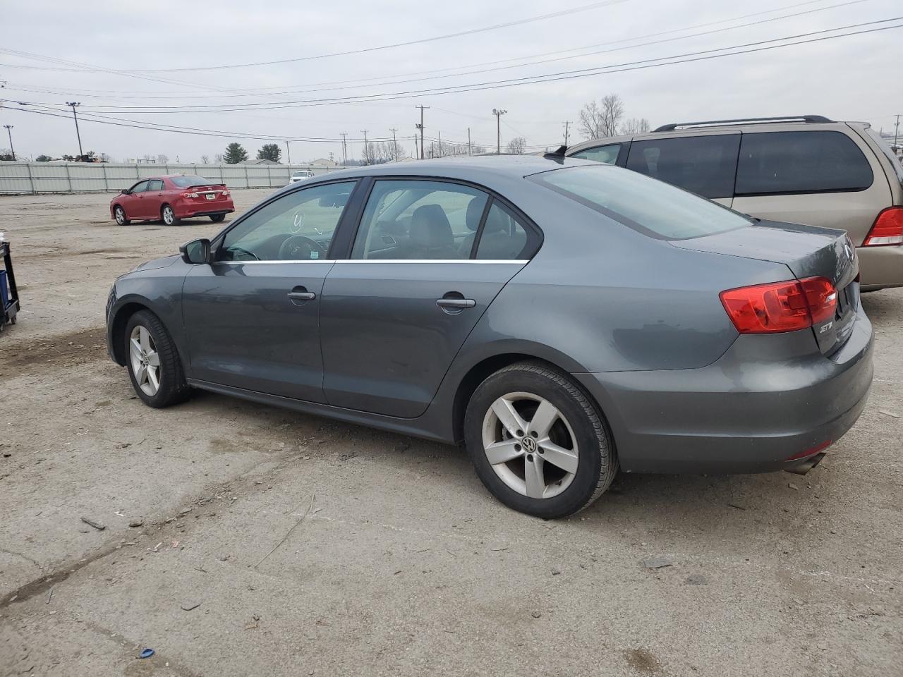 Image 2 of 2013 VOLKSWAGEN JETTA TDI 2013 with VIN 3VWLL7AJ5DM293429