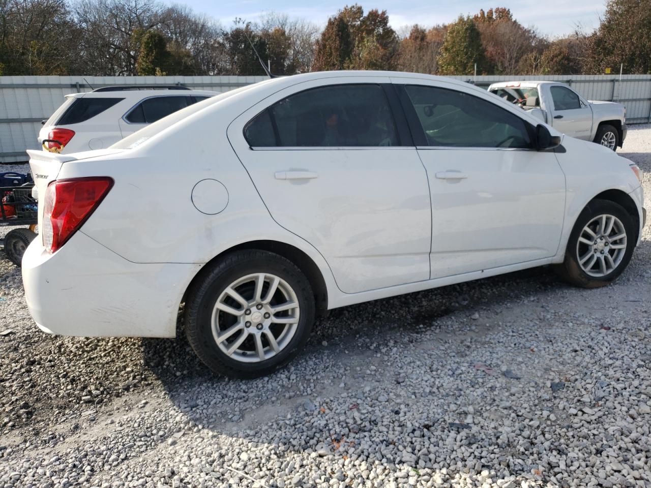 Image 3 of 2014 CHEVROLET SONIC LT 2014 with VIN 1G1JC5SHXE4226101