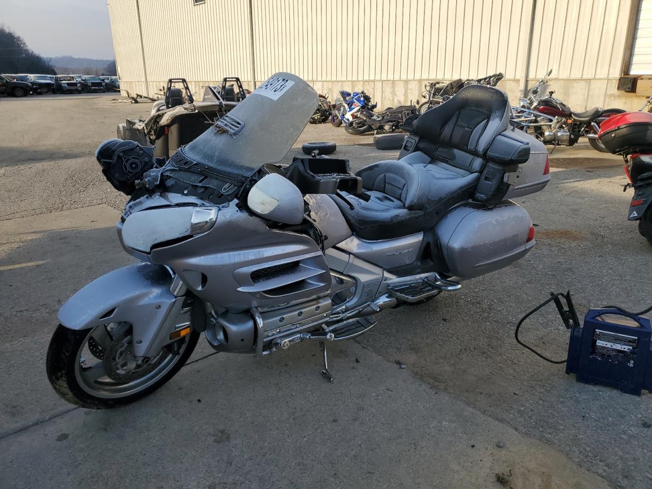 Image 2 of 2009 HONDA GL1800 ABS 2009 with VIN 1HFSC47L39A802255