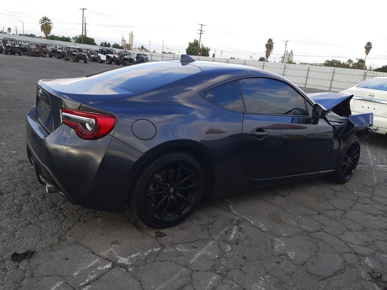 Image 3 of 2018 TOYOTA 86  2018 with VIN JF1ZNAA13J9700622