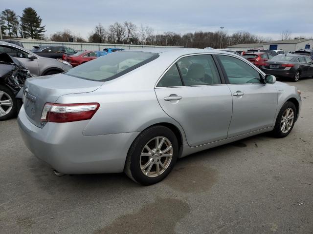Image 3 of 2007 TOYOTA CAMRY HYBRID 2007 with VIN JTNBB46K373006415