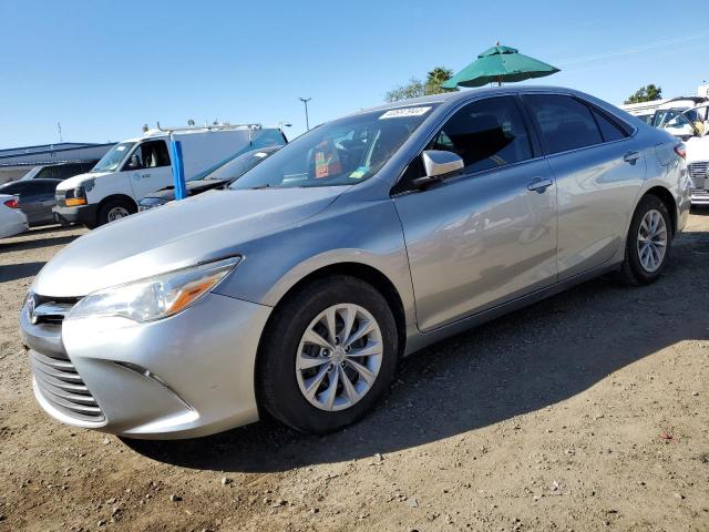 Obraz 1 z 2017 TOYOTA CAMRY LE 2017 z VIN 4T1BF1FK9HU422919