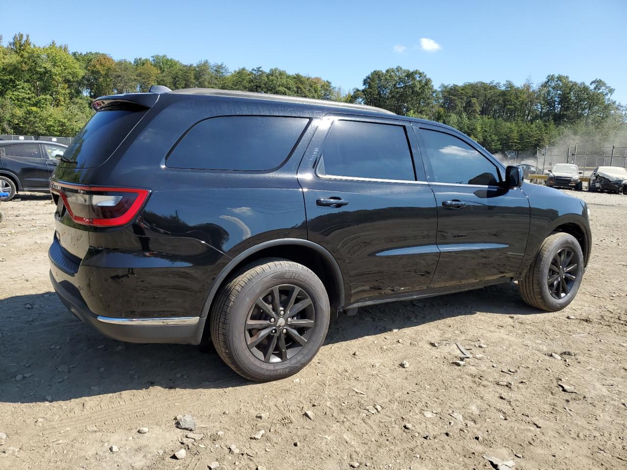 Image 3 of Dodge Durango Sxt 2018 with VIN 1C4RDJAG3JC176778