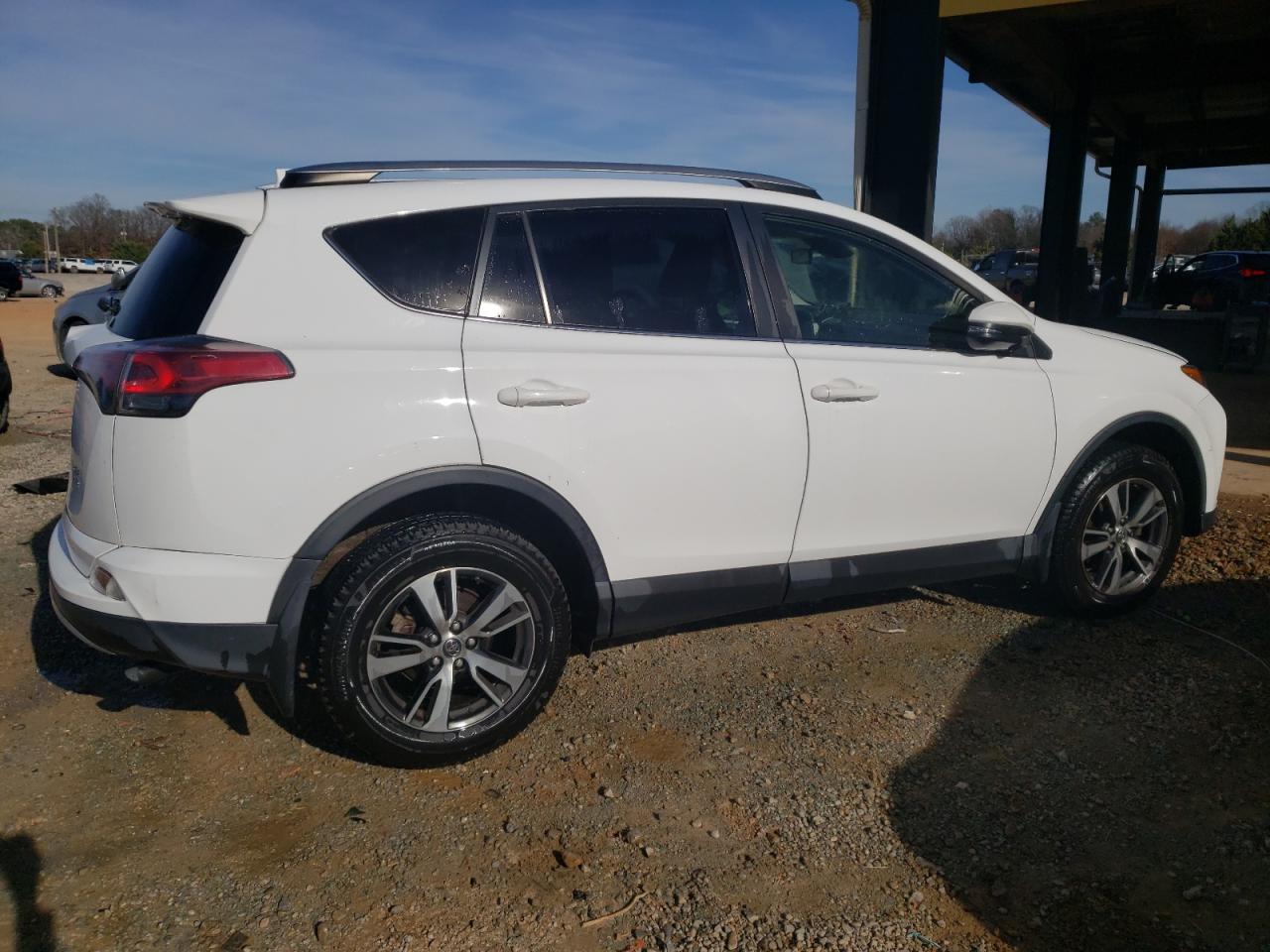 Obraz 3 z 2018 TOYOTA RAV4 ADVENTURE 2018 z VIN JTMRFREV5JJ240641