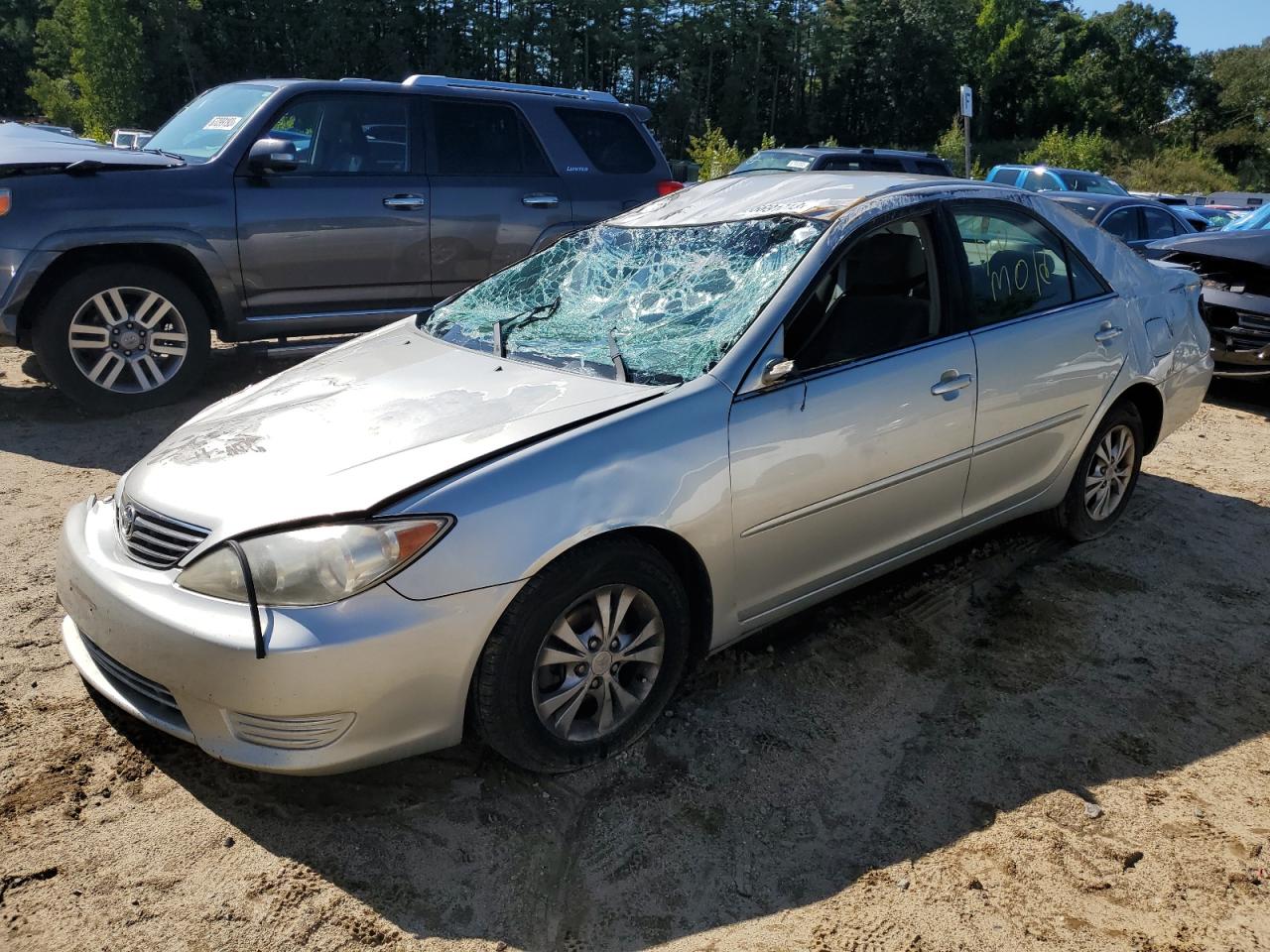 Obraz 1 z 2005 TOYOTA CAMRY LE 2005 z VIN 4T1BF30K95U110874