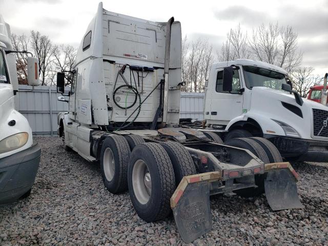 Изображение 3 2015 VOLVO VN VNL 2015 с VIN 4V4NC9EJ7FN910313