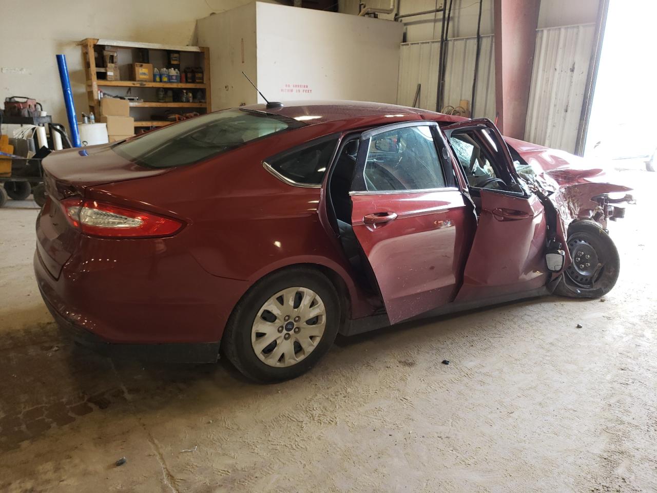 Изображение 3 2014 FORD FUSION S 2014 с VIN 3FA6P0G77ER201089