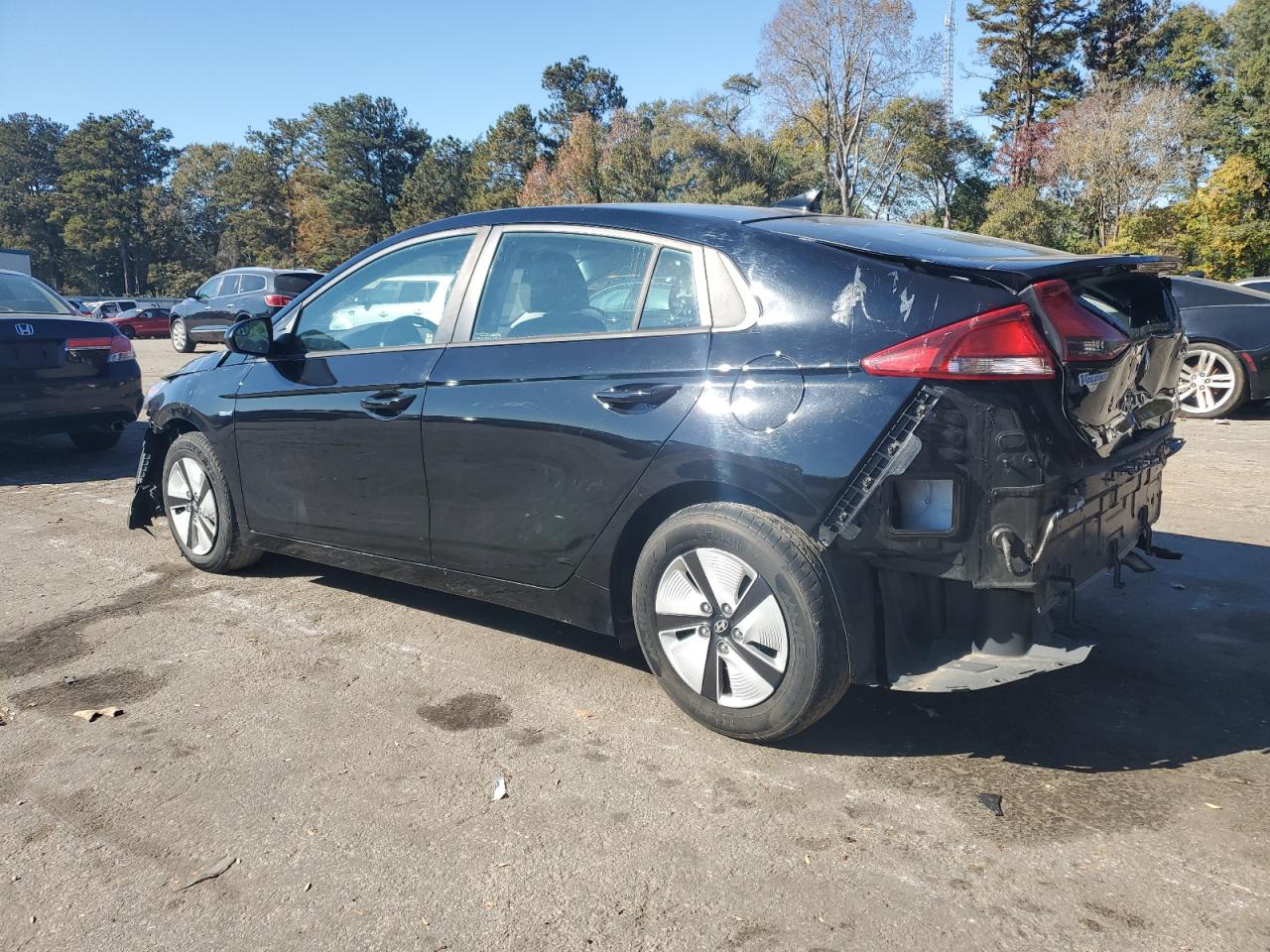 Изображение 2 Hyundai Ioniq Blue 2019 с VIN KMHC65LC6KU179215