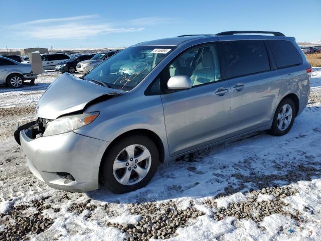 2011 TOYOTA SIENNA LE 2011 image