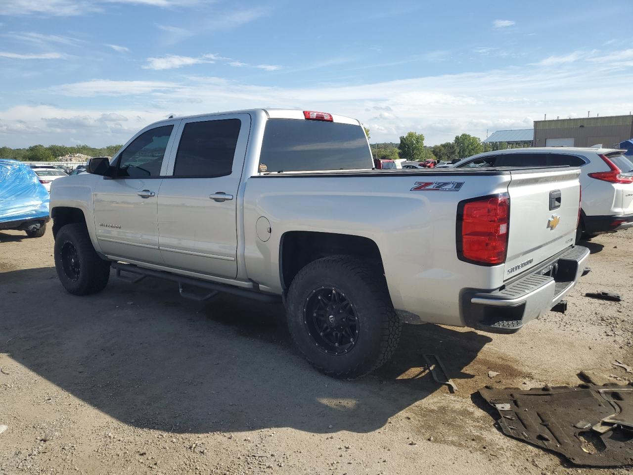 Изображение 2 2016 CHEVROLET SILVERADO K1500 LT 2016 с VIN 3GCUKRECXGG351863