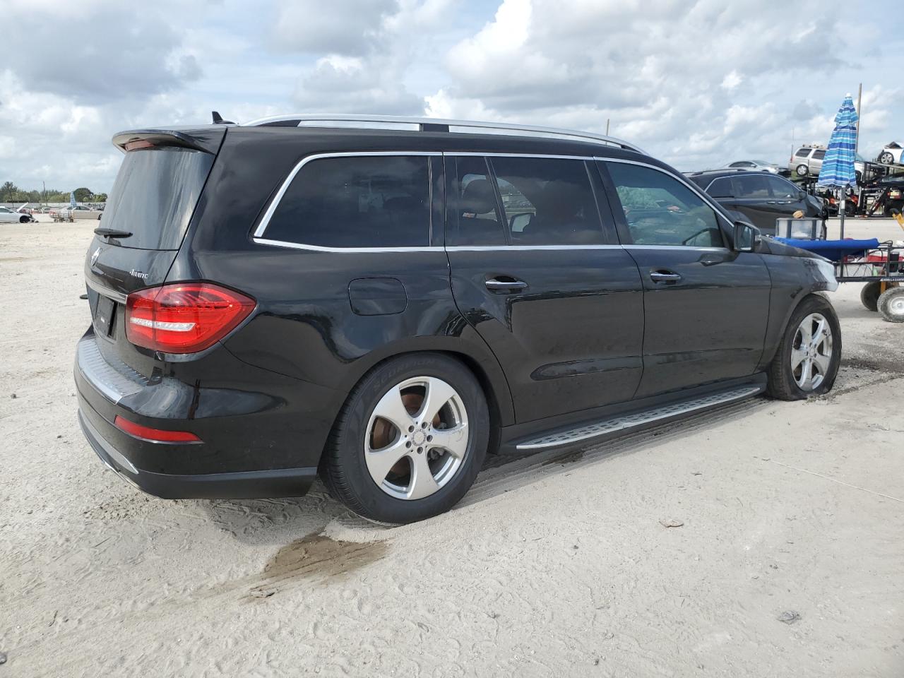 Image 3 of 2017 MERCEDES-BENZ GLS 450 4MATIC 2017 with VIN 4JGDF6EE9HA900128