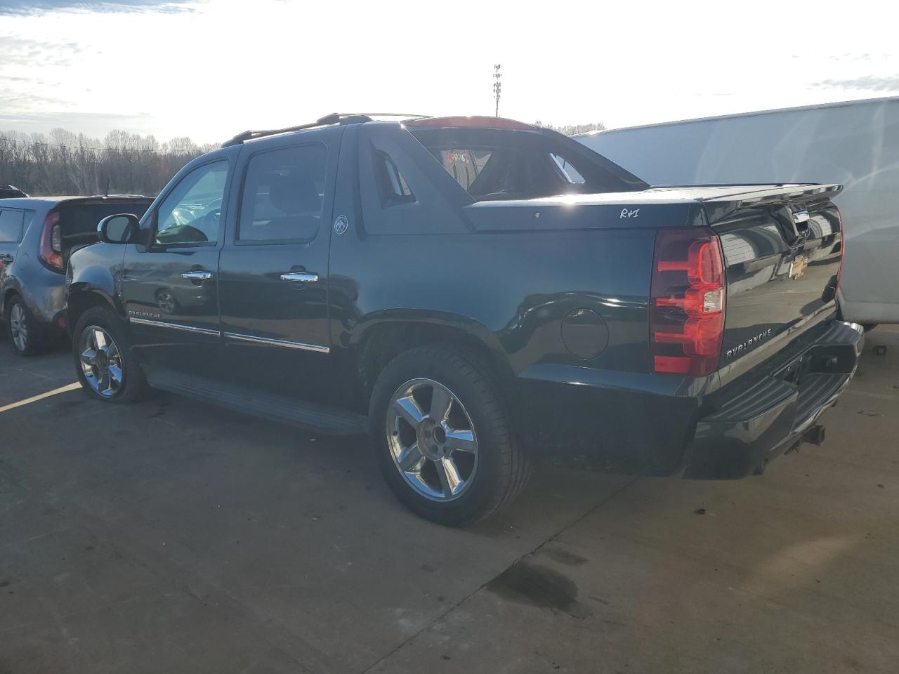 Obraz 2 z 2013 CHEVROLET AVALANCHE LTZ 2013 z VIN 3GNTKGE7XDG255415