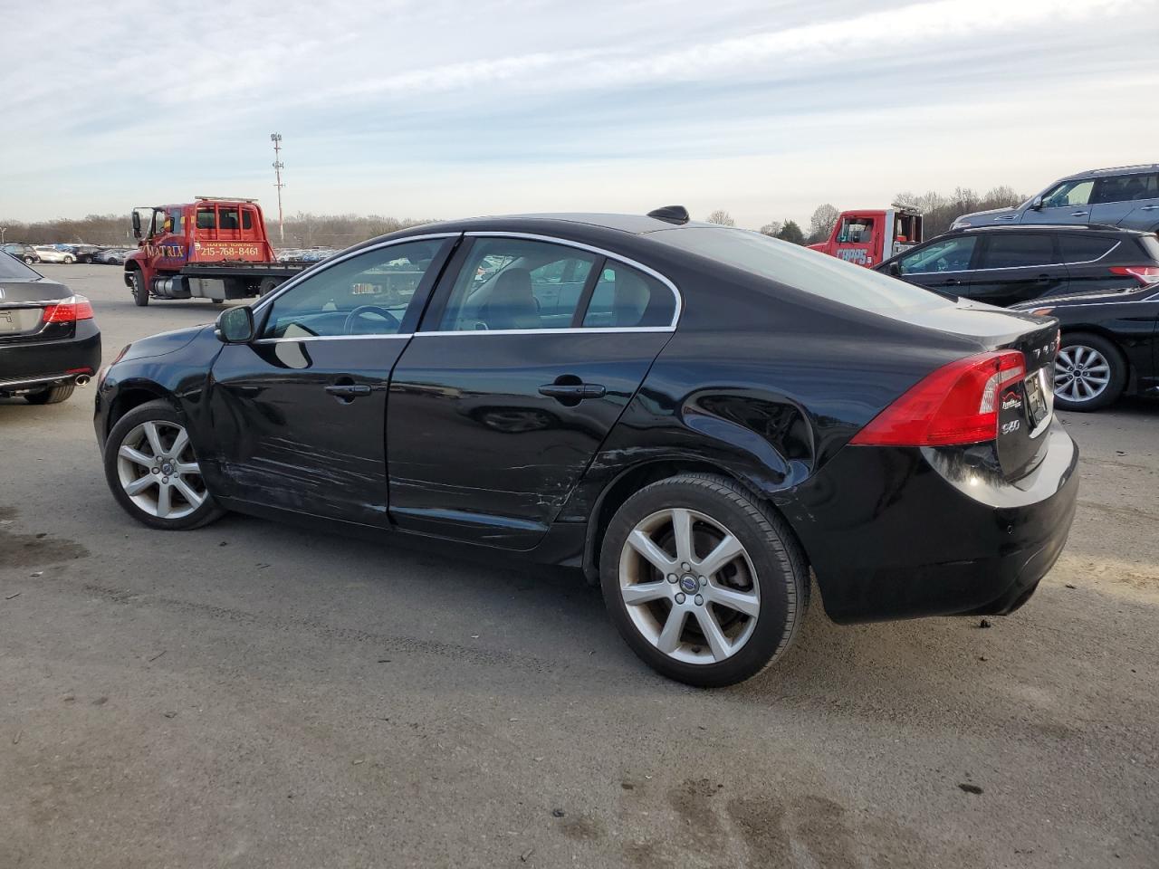 Obraz 2 z 2016 VOLVO S60 PREMIER 2016 z VIN YV126MFK7G2399604