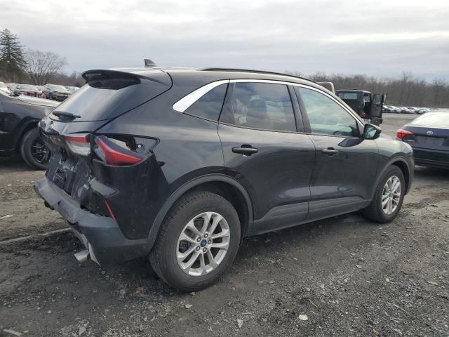 Image 3 of 2020 FORD ESCAPE SE 2020 with VIN 1FMCU9G64LUB28850