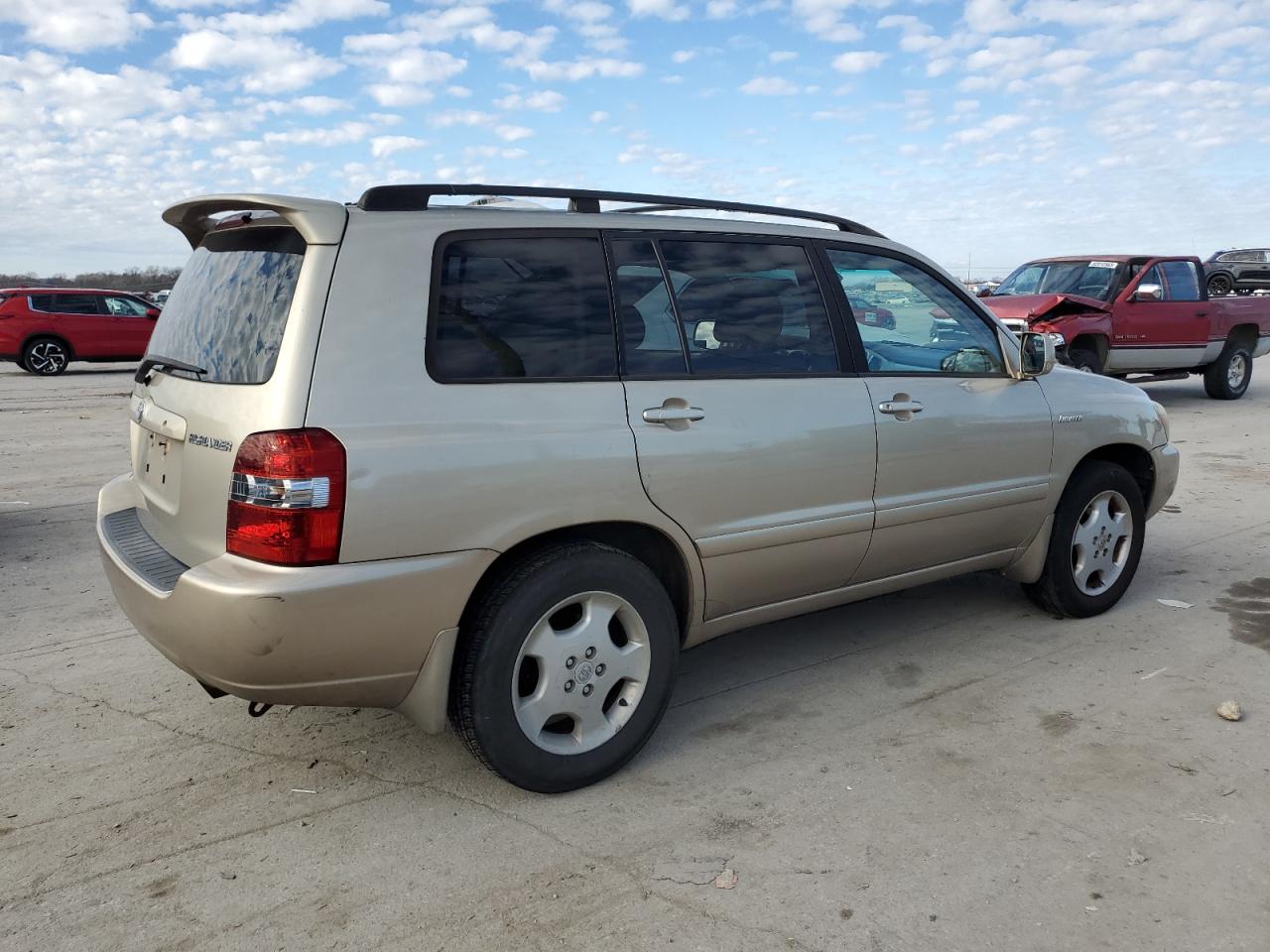 Image 3 of 2005 TOYOTA HIGHLANDER LIMITED 2005 with VIN JTEDP21A150084557