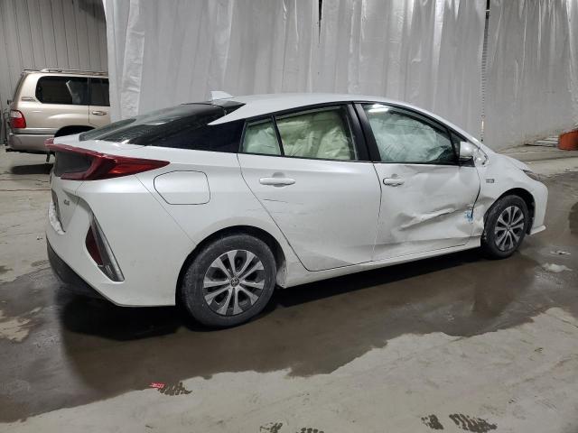 Image 3 of 2021 TOYOTA PRIUS PRIME LE 2021 with VIN JTDKAMFP7M3171026