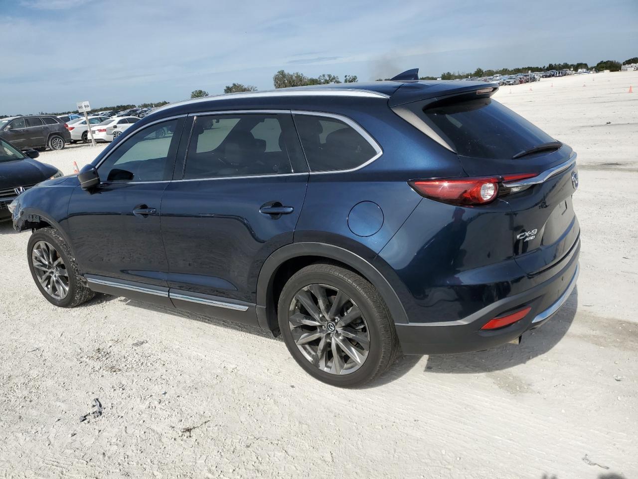 Image 2 of 2016 MAZDA CX-9 GRAND TOURING 2016 with VIN JM3TCBDY2G0116849
