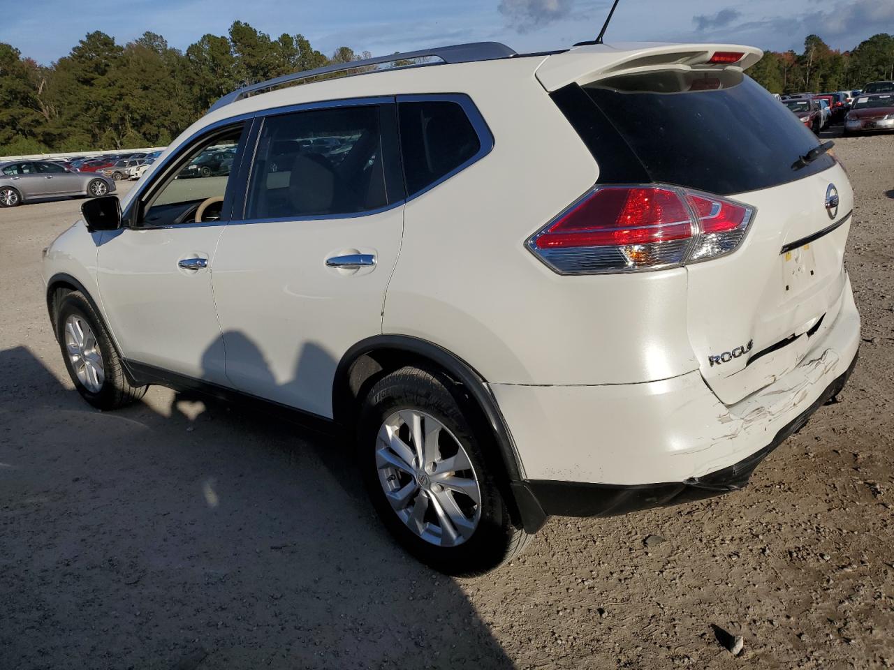 Image 2 of 2015 NISSAN ROGUE S 2015 with VIN KNMAT2MT2FP574790