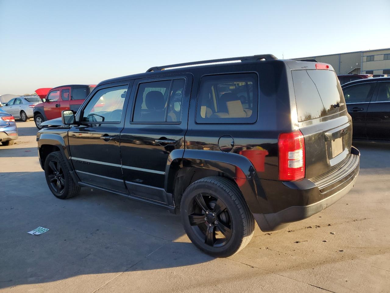 Изображение 2 2015 JEEP PATRIOT SPORT 2015 с VIN 1C4NJPBA6FD210413