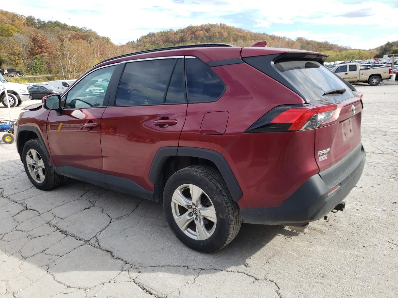 Image 2 of 2021 TOYOTA RAV4 XLE 2021 with VIN 2T3P1RFV3MW247971