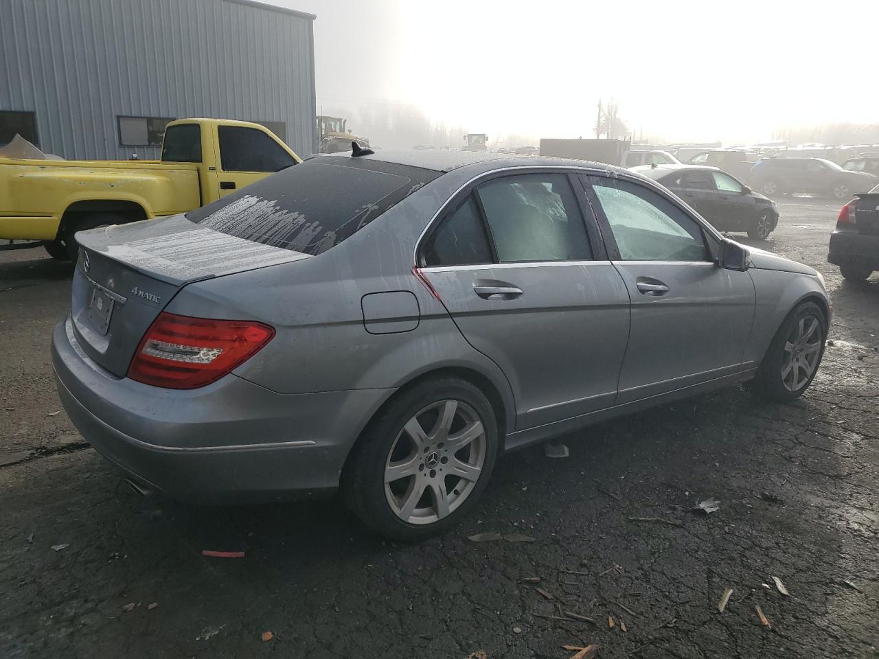 Image 3 of 2013 MERCEDES-BENZ C 300 4MATIC 2013 with VIN WDDGF8AB1DG123840