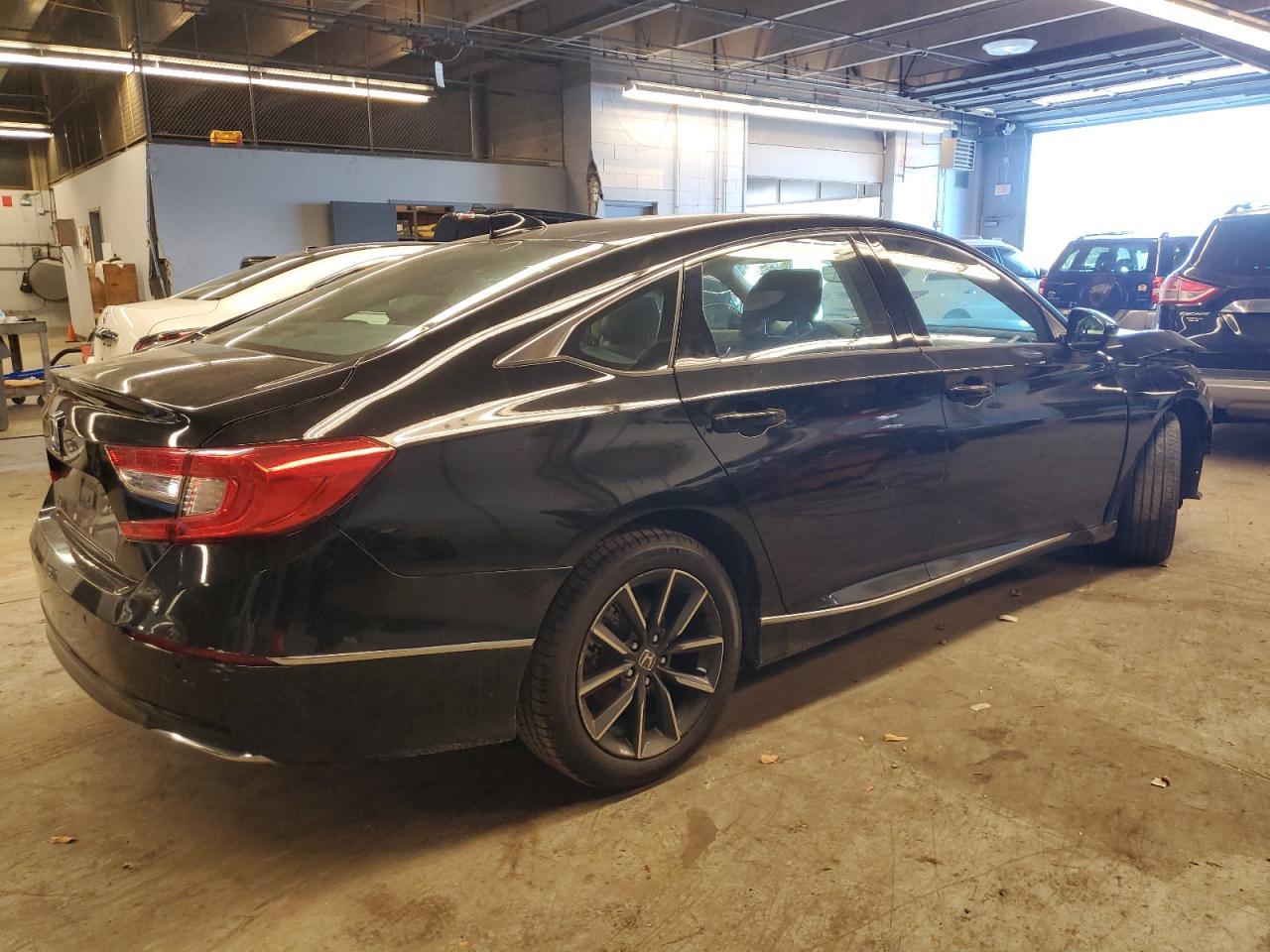 Изображение 3 2021 HONDA ACCORD EXL 2021 с VIN 1HGCV1F52MA016337