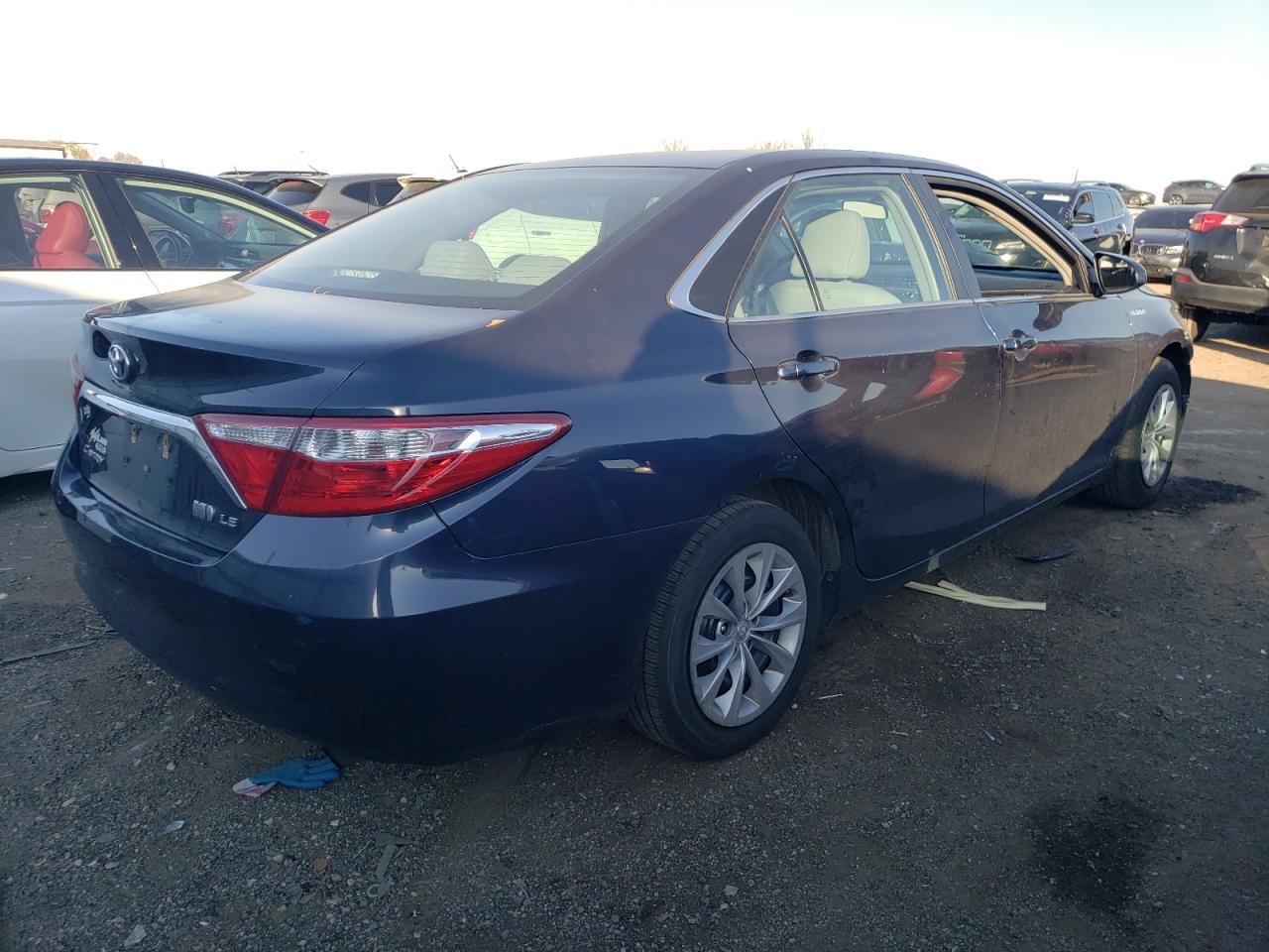 Изображение 3 2016 TOYOTA CAMRY HYBRID 2016 с VIN 4T1BD1FK0GU178789
