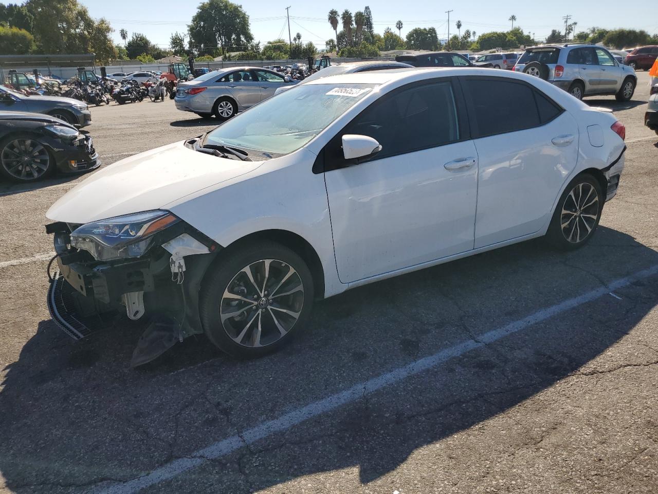 Изображение 1 2018 TOYOTA COROLLA L 2018 с VIN 5YFBURHE0JP780039