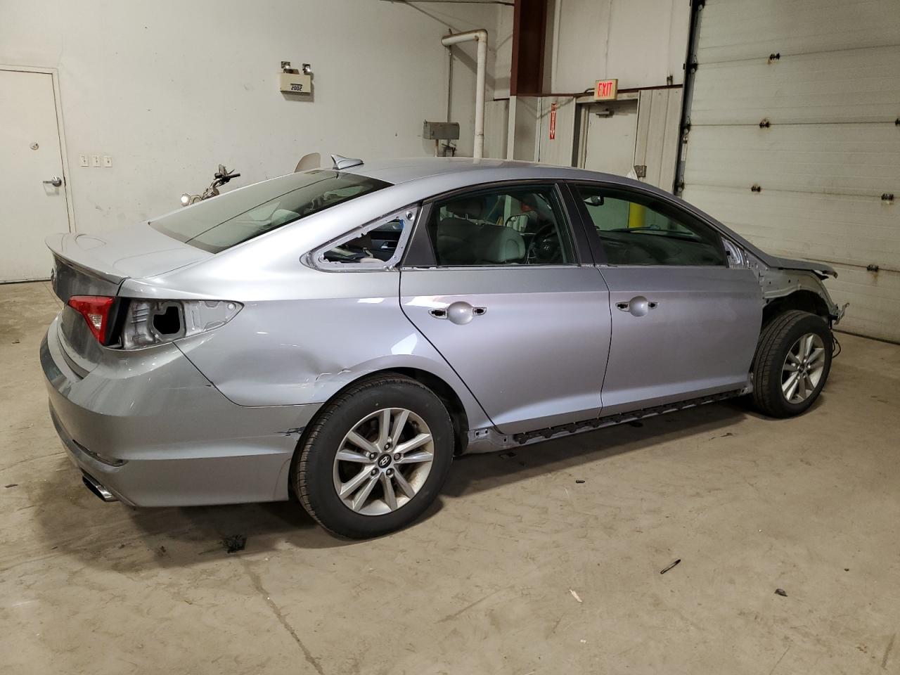 Изображение 3 2015 HYUNDAI SONATA SE 2015 с VIN 5NPE24AF5FH156962