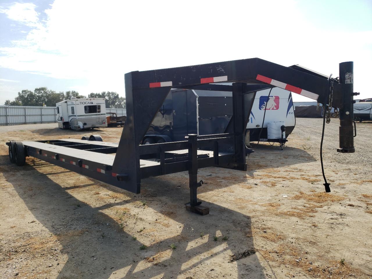 2015 BIGT TRAILER 2015 image