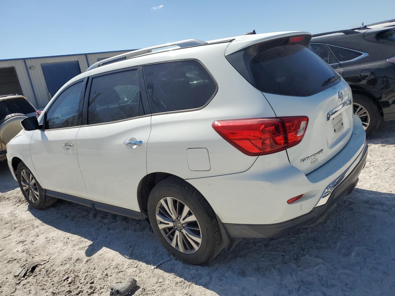Image 2 of 2017 NISSAN PATHFINDER S 2017 with VIN 5N1DR2MMXHC671102