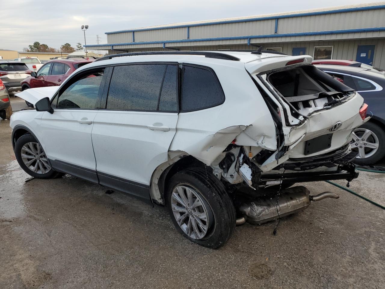 Image 2 of 2020 VOLKSWAGEN TIGUAN S 2020 with VIN 3VV1B7AX1LM117544