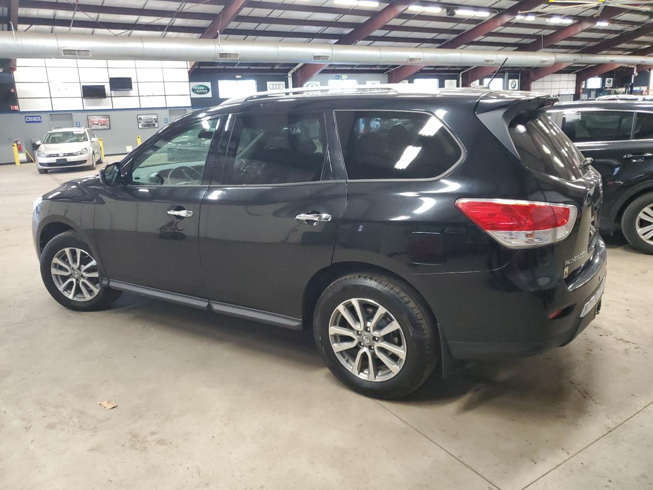 Изображение 2 2013 NISSAN PATHFINDER S 2013 с VIN 5N1AR2MM5DC673837
